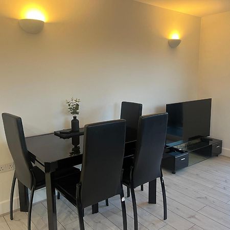 Broadway'S Canterbury City Escape Exteriör bild