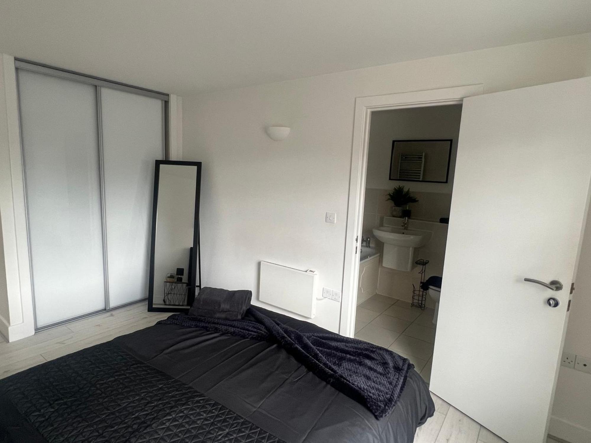 Broadway'S Canterbury City Escape Exteriör bild