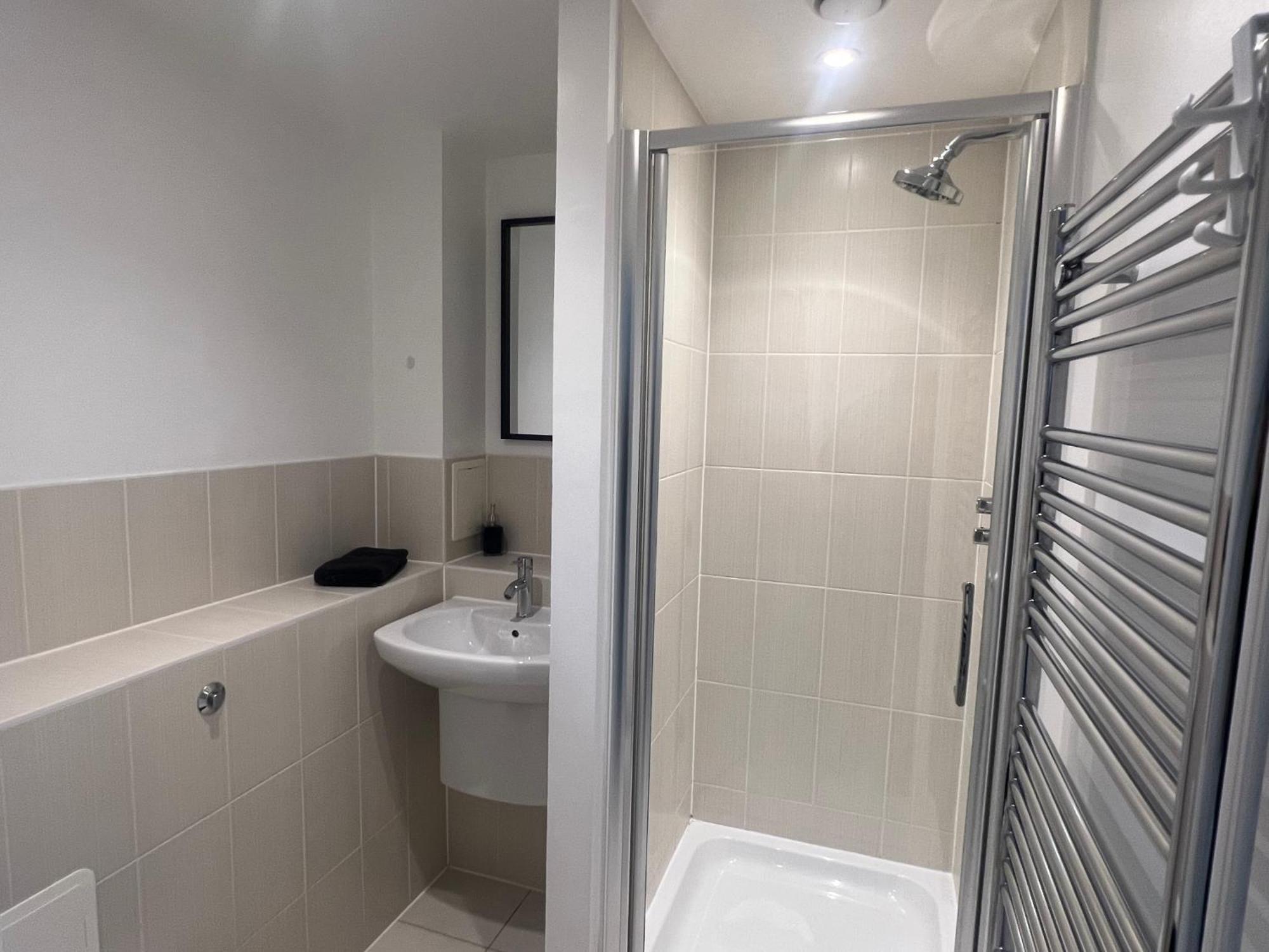 Broadway'S Canterbury City Escape Exteriör bild