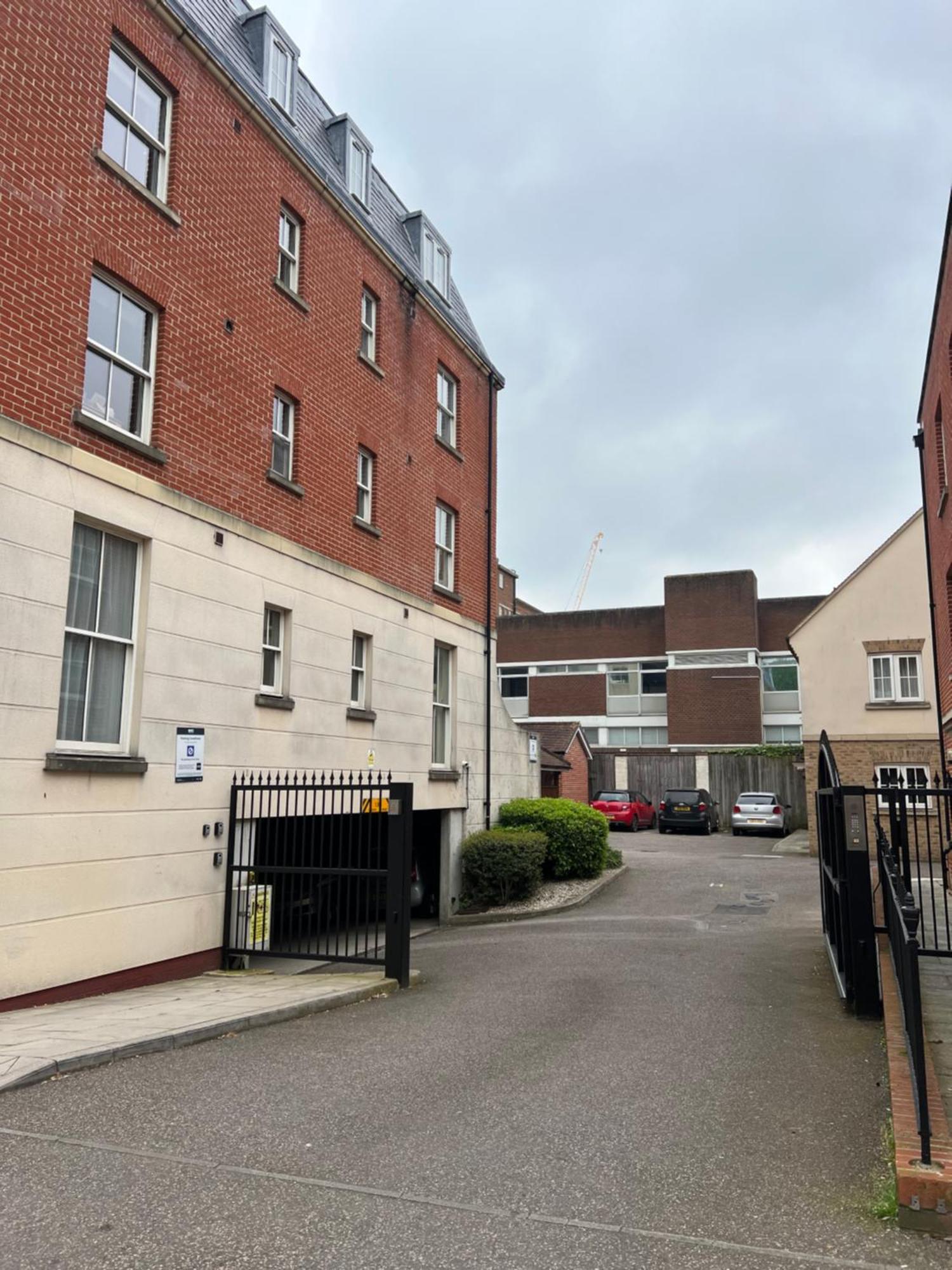 Broadway'S Canterbury City Escape Exteriör bild